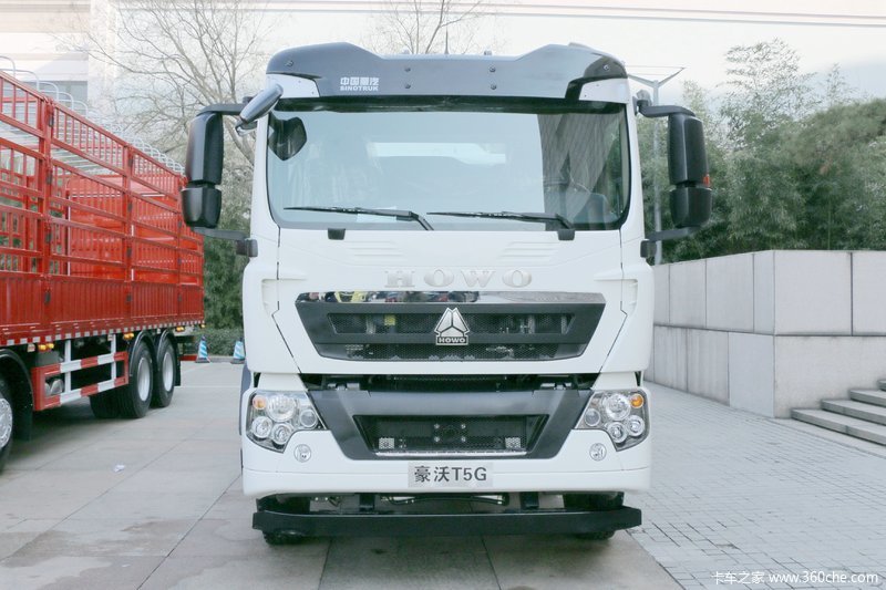 豪沃t5g8x4搅拌车