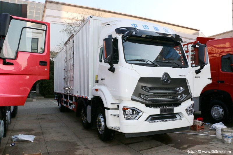 中国重汽豪瀚n5g重卡280马力6x2厢式载货车