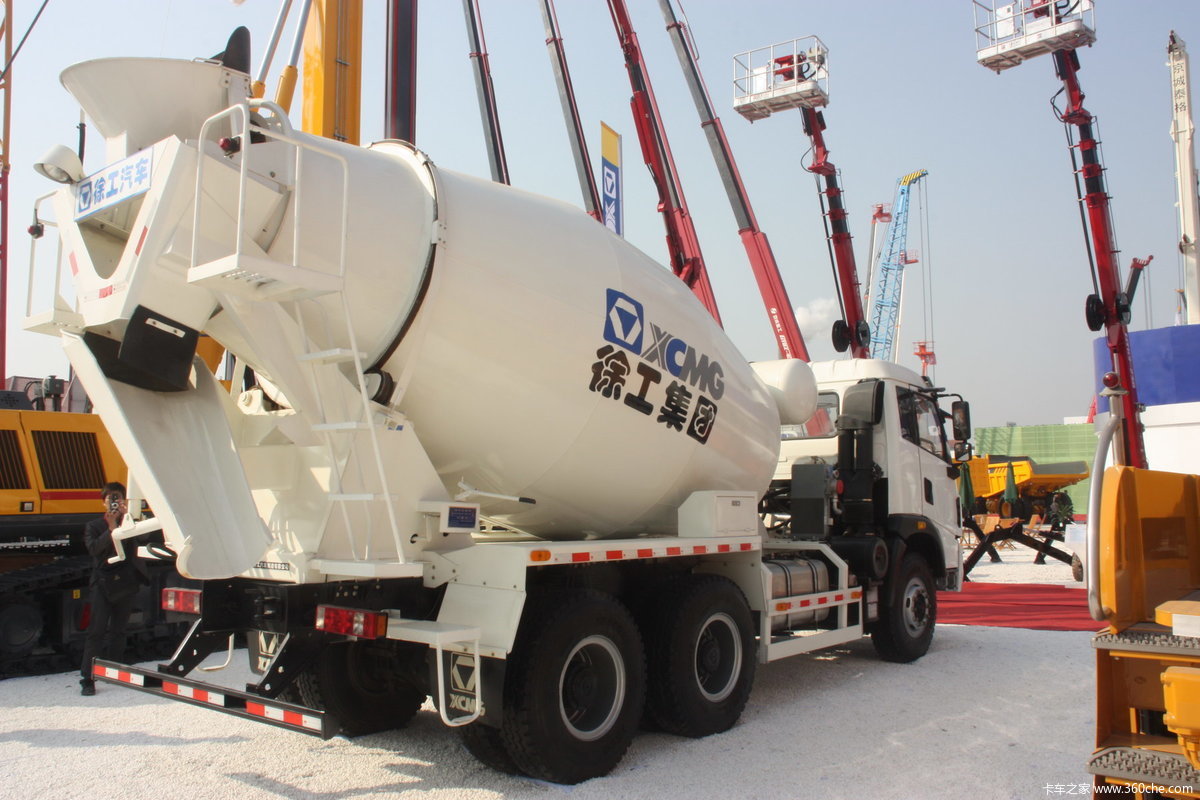 徐工xcmg混凝土搅拌车