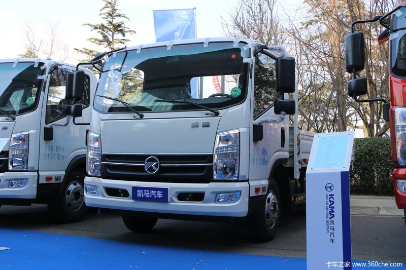 凯捷m6 130马力 4.2米单排栏板轻卡