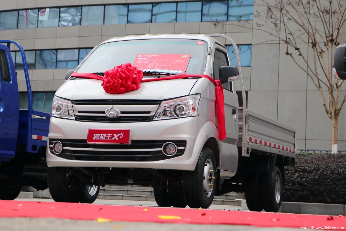 长安跨越王x5 1.5l 112马力单排栏板微卡