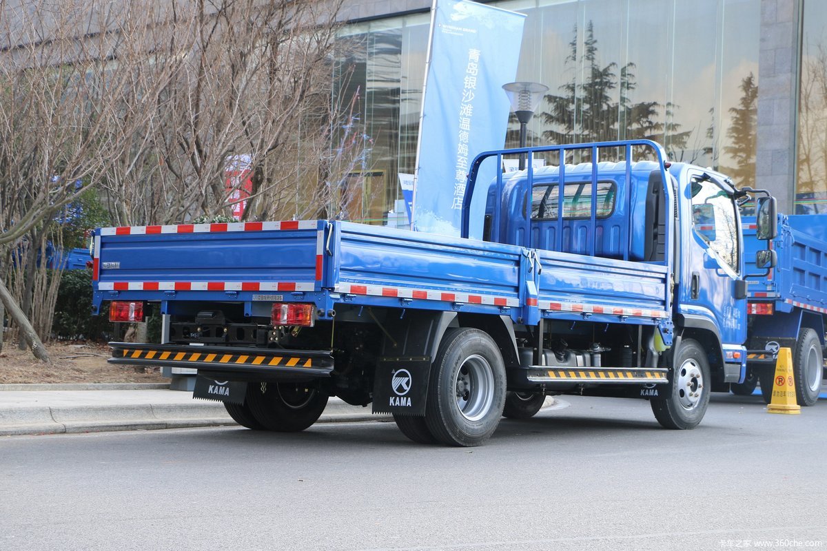 凯捷m6116马力42米单排栏板轻卡