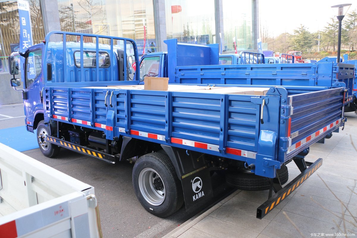 凯马 凯捷hm3 4x2 4.16米自卸车(国六)