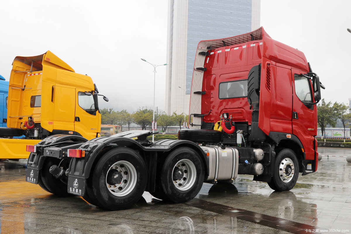 乘龍h72019款560馬力6x4牽引車