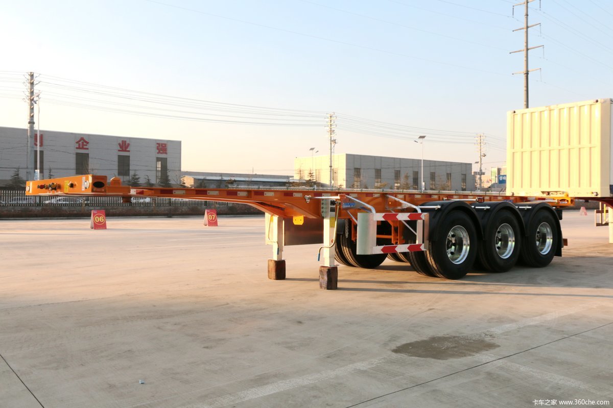 中集瑞江 44.5方铝合金运油半挂车