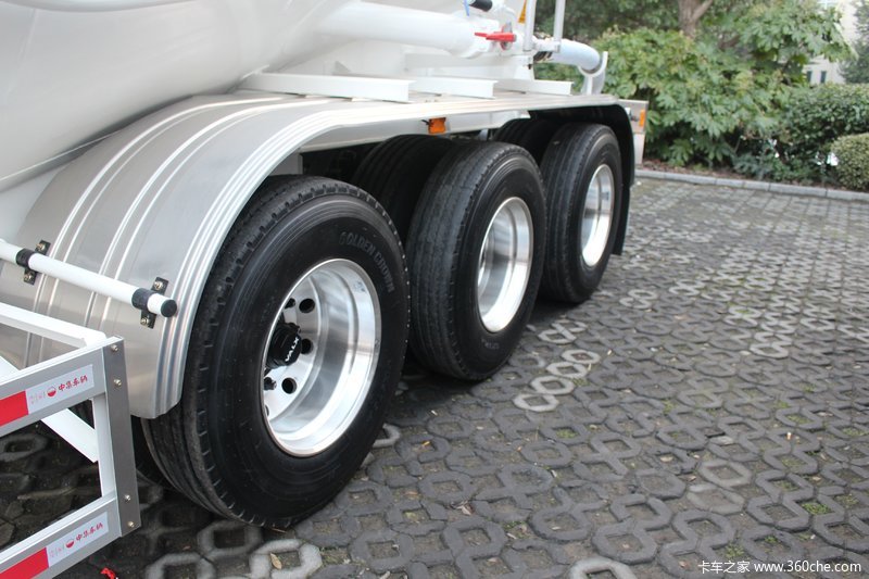 中集瑞江33方特轻型ii代粉罐半挂车