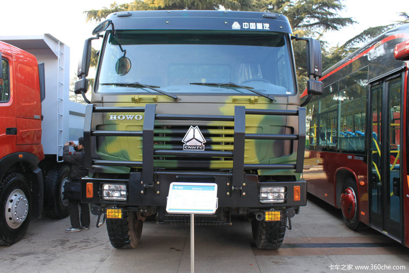 【图】howo 8x8越野车_卡车之家