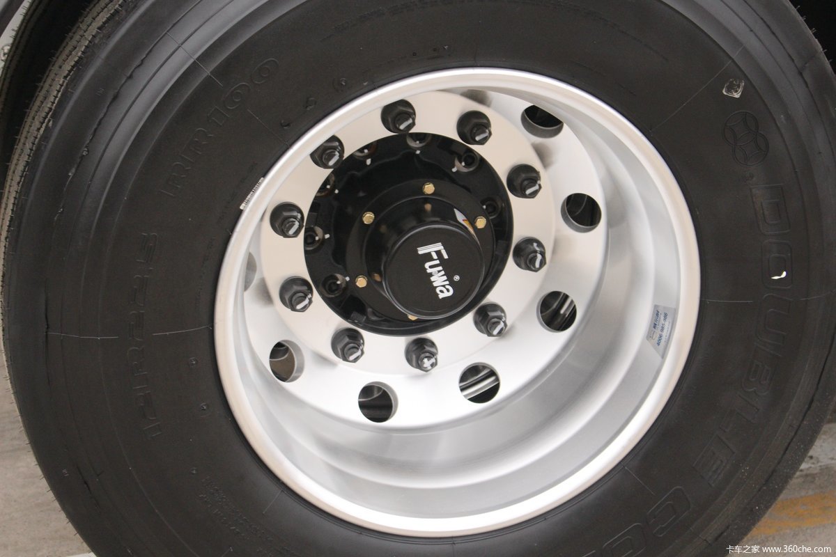 中集瑞江25方氧化性物品罐式运输半挂车