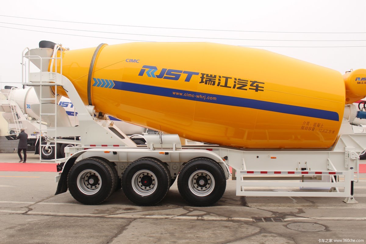 中集瑞江174方混凝土搅拌运输半挂车