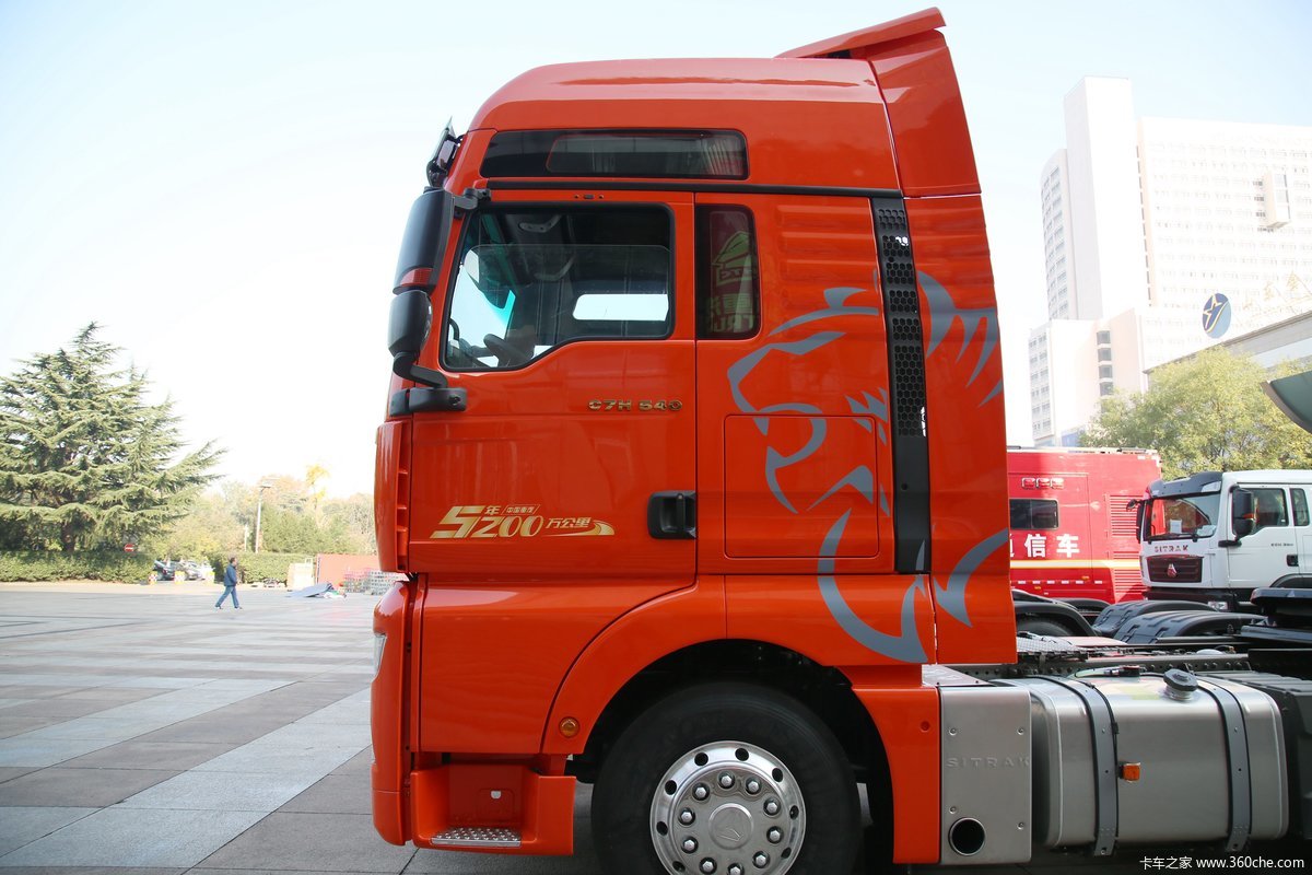 > 2020年中国重汽商务年会 > 重汽汕德卡展台 > 汕德卡c7h 540马力 6