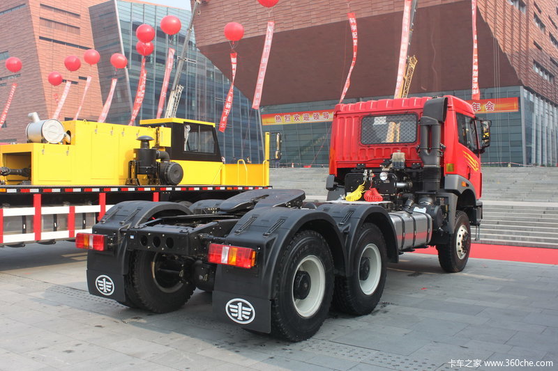 解放越野牵引车