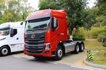 [图]斯堪尼亚乘龙h7重卡 600马力 6x4牵引车(国六)_车展图片_卡车之家