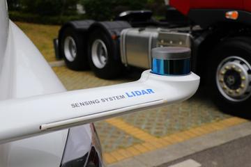 乘龙t7重卡 560马力 6x4 长头牵引车(国六)(自动驾驶)