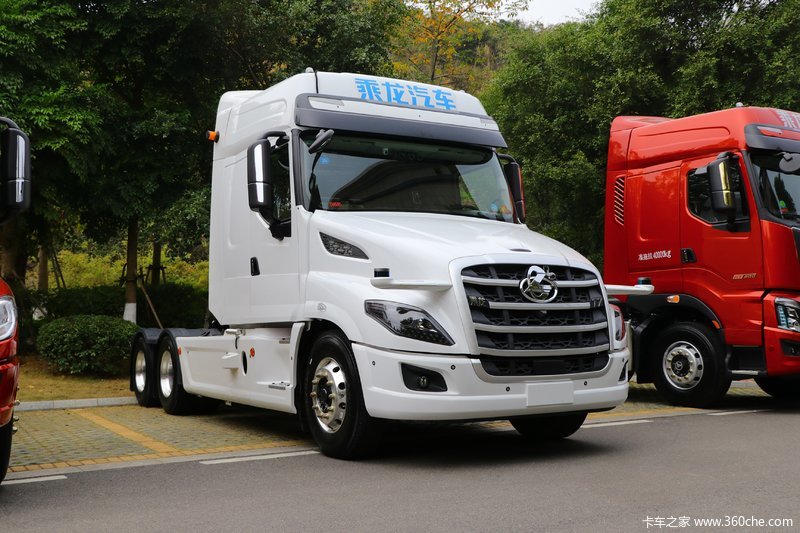 乘龙t7重卡560马力6x4长头牵引车国六自动驾驶