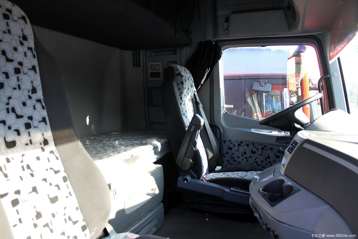 福田欧曼gtl重卡 牵引车(国iv伊顿amt)