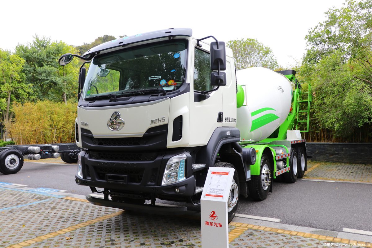 乘龙h5350马力8x4混凝土搅拌车