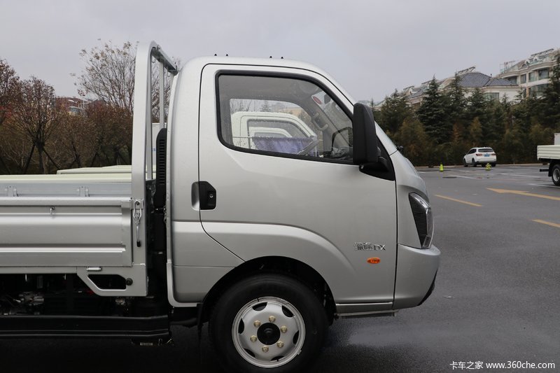 飞碟缔途dx22l130马力栏板微卡国六