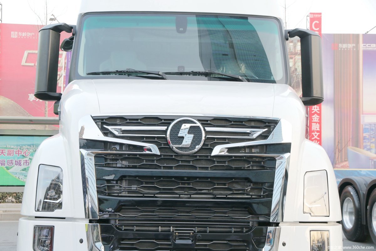 轾德炎高配版560马力6x2长头牵引车国六