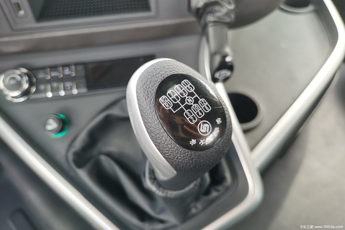 杰狮h6430马力4x2牵引车国六