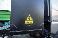 青岛解放 JH6重卡 6X4 换电牵引车