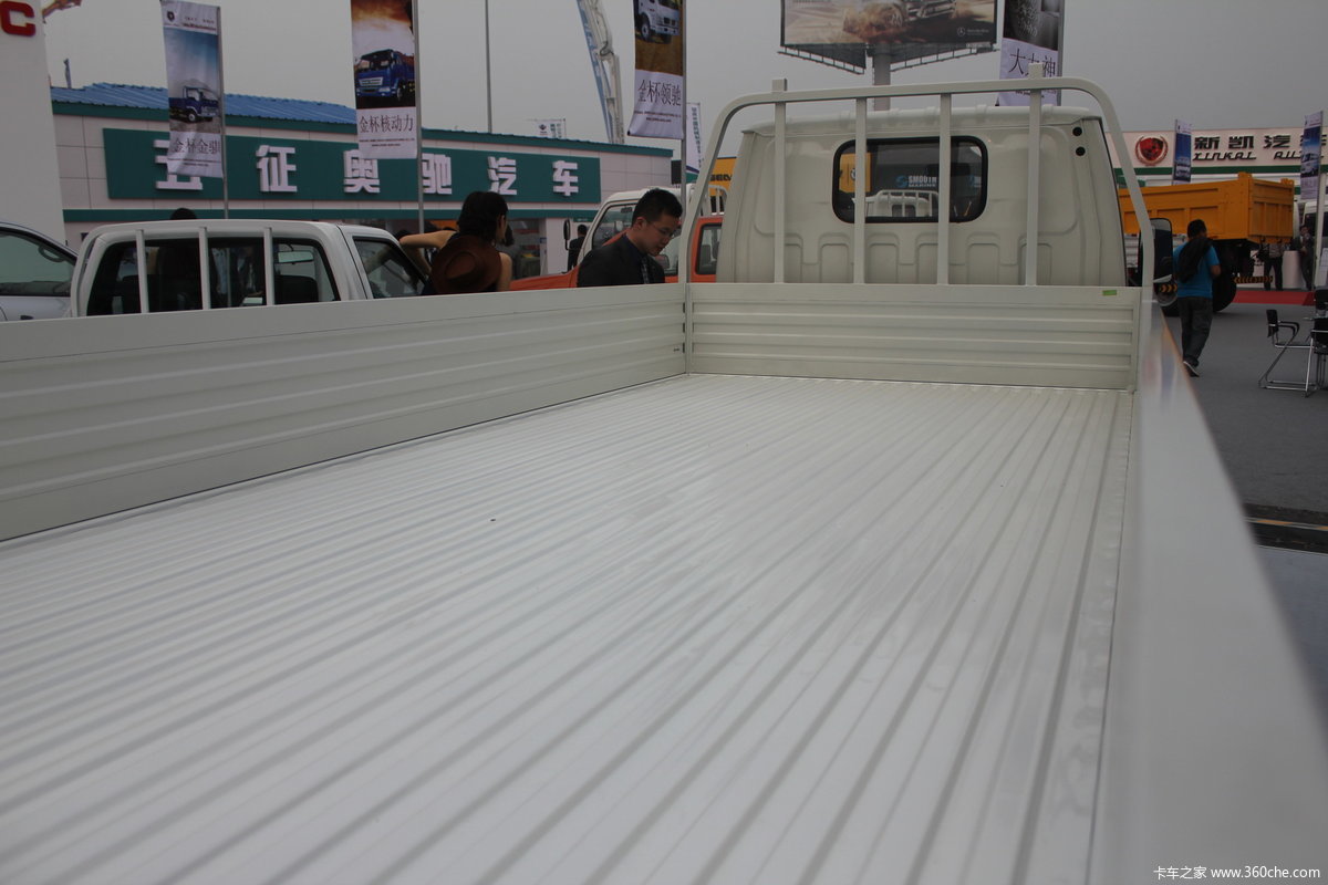 江铃凯锐窄体轻卡(右舵)