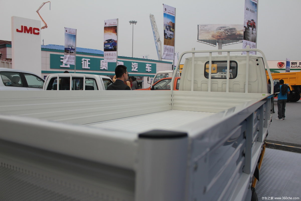 江铃凯锐窄体轻卡(右舵)