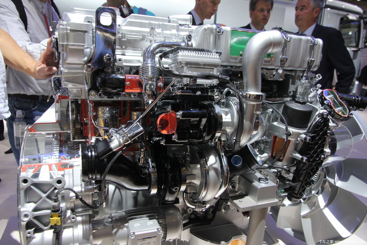 【图】奔驰om936欧vi发动机_卡车之家