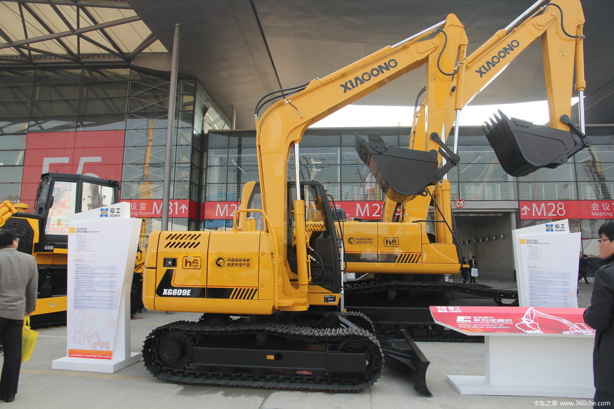 厦工xg809e履带式挖掘机