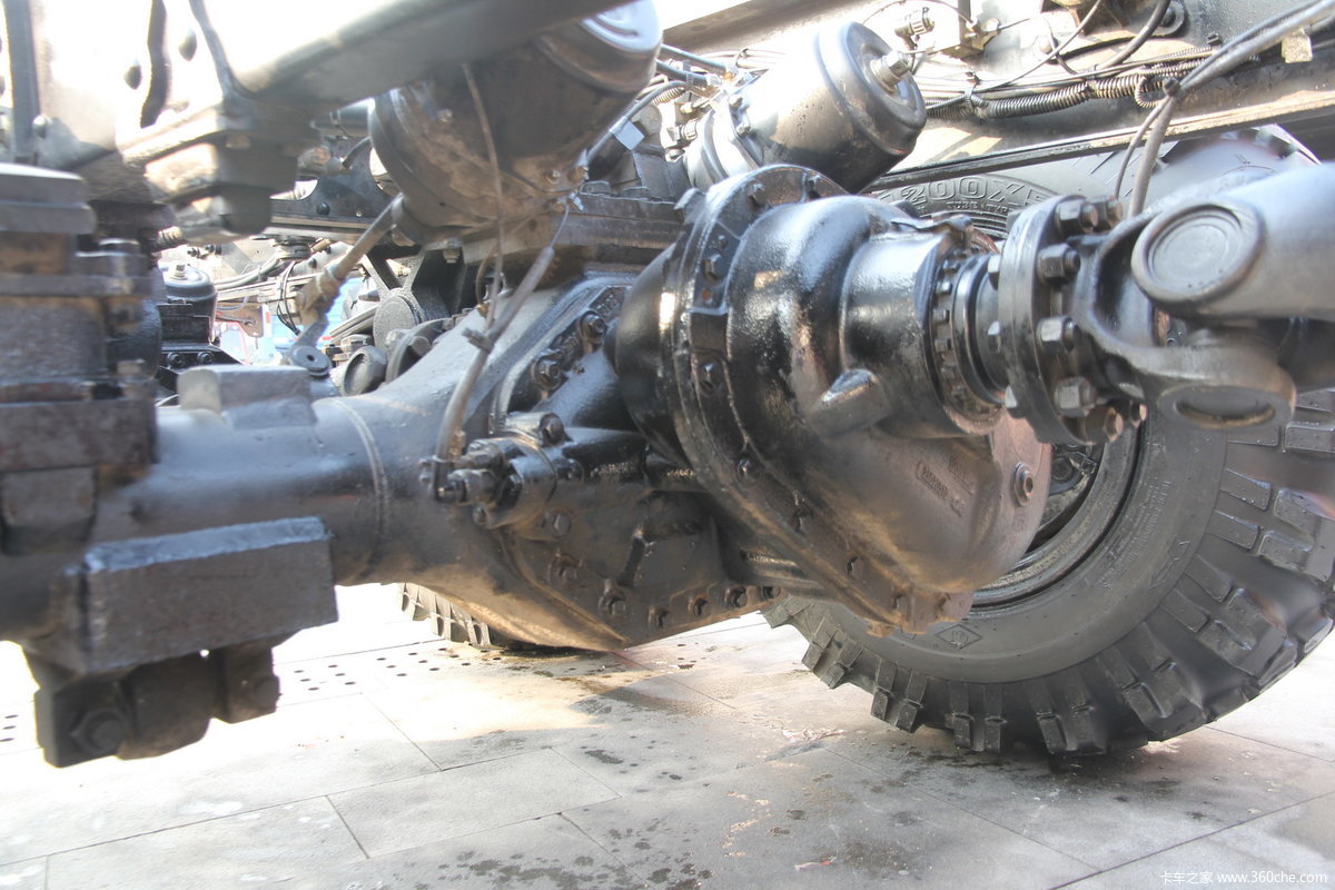 【图】解放平头6x6越野载货汽车底盘_卡车之家