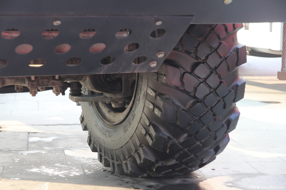 【图】解放平头6x6越野载货汽车底盘_卡车之家