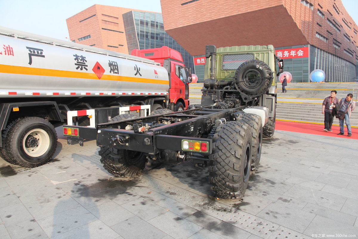 【图】解放平头6x6越野载货汽车底盘_卡车之家