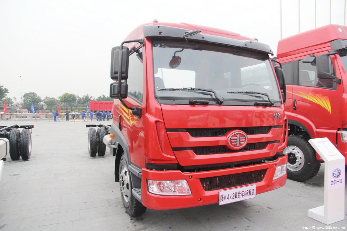 解放陆威4x2载货车标载版