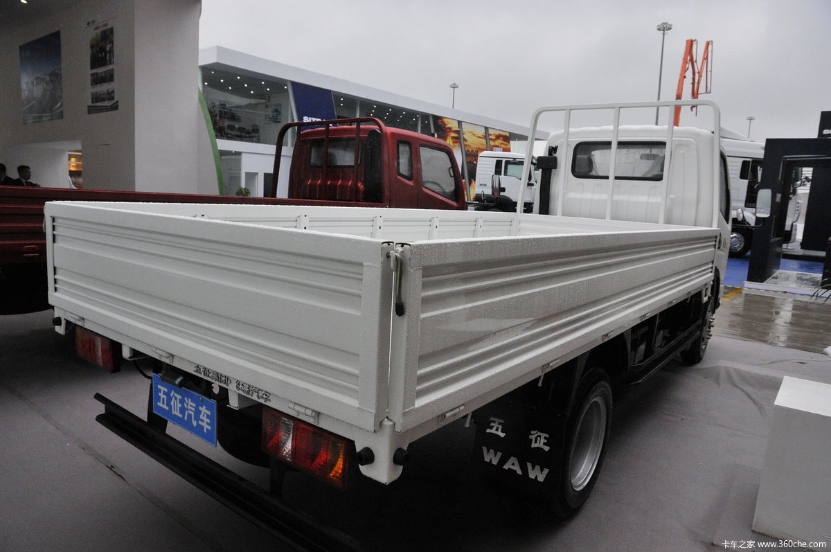 五征奥驰f1载货车