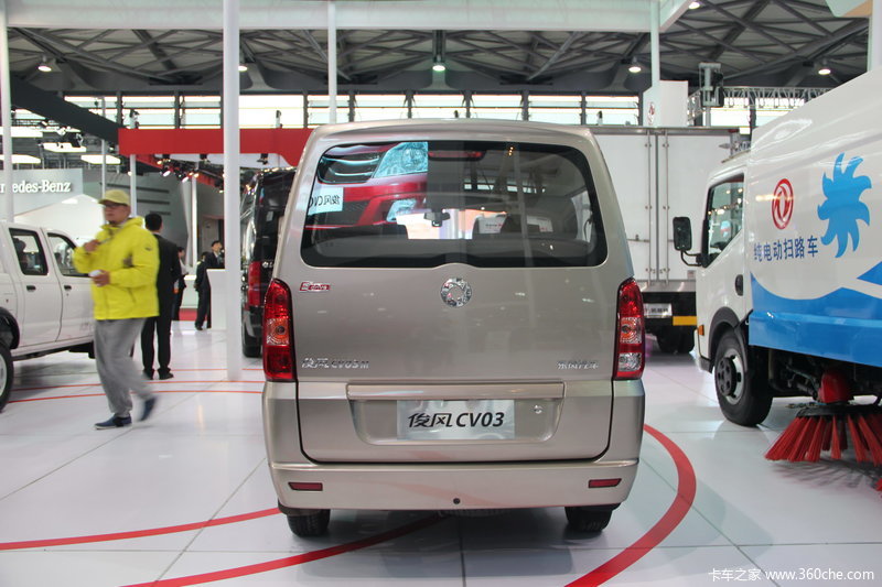 东风俊风cv03沙漠金色微面