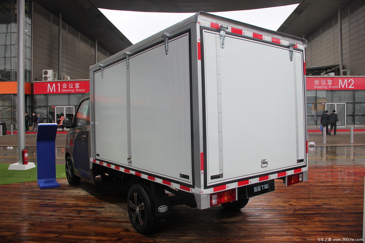 一汽吉林佳宝t80厢式微卡