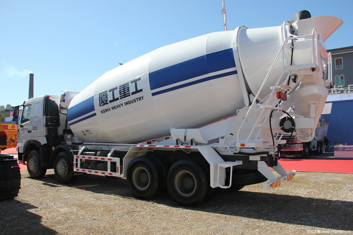 厦工 混凝土搅拌运输车