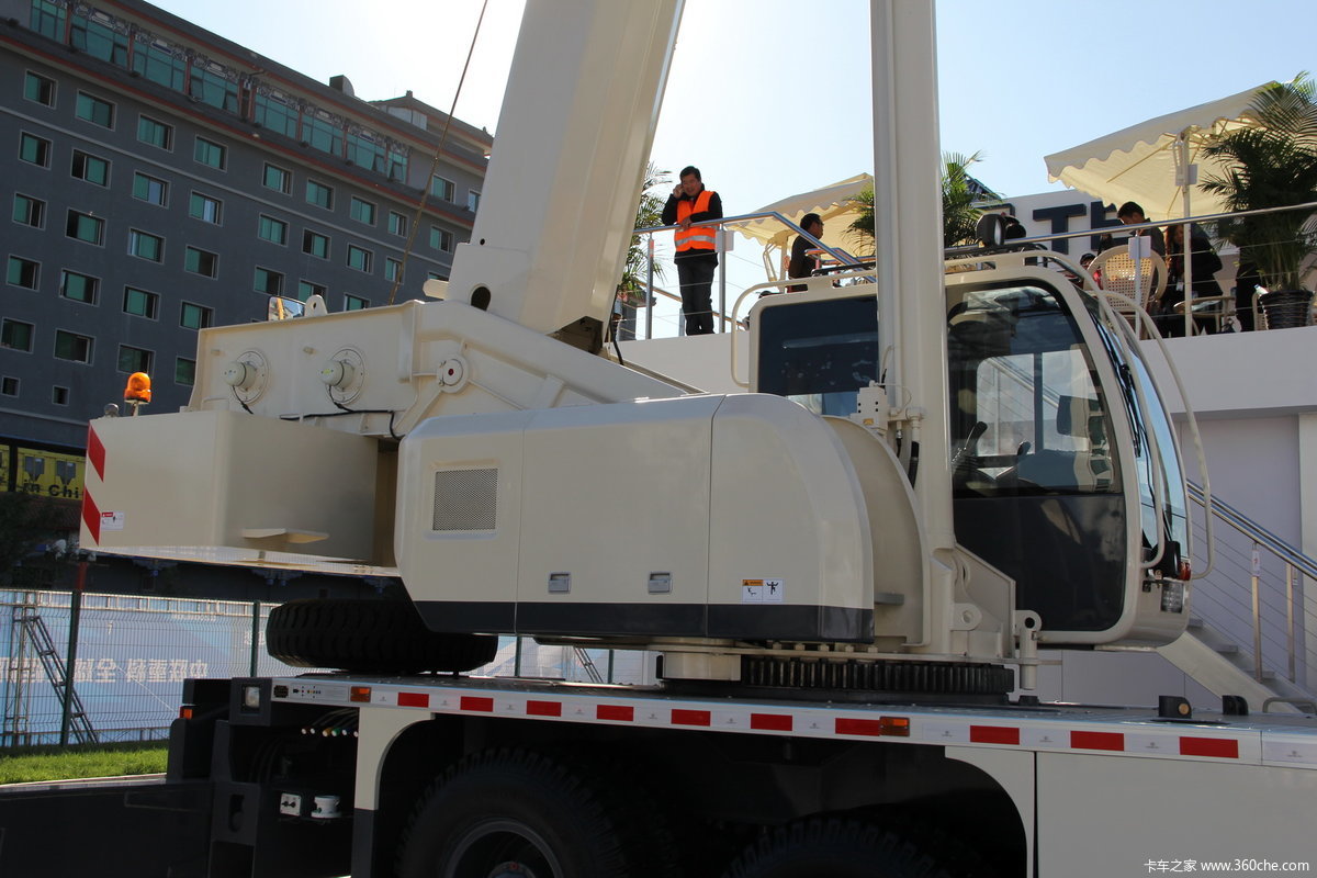 特雷克斯 特力系列汽车起重机