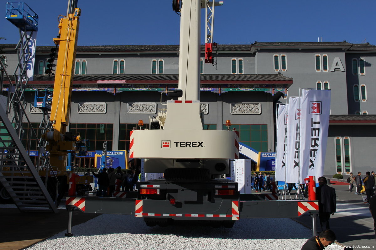 特雷克斯 特力系列汽车起重机