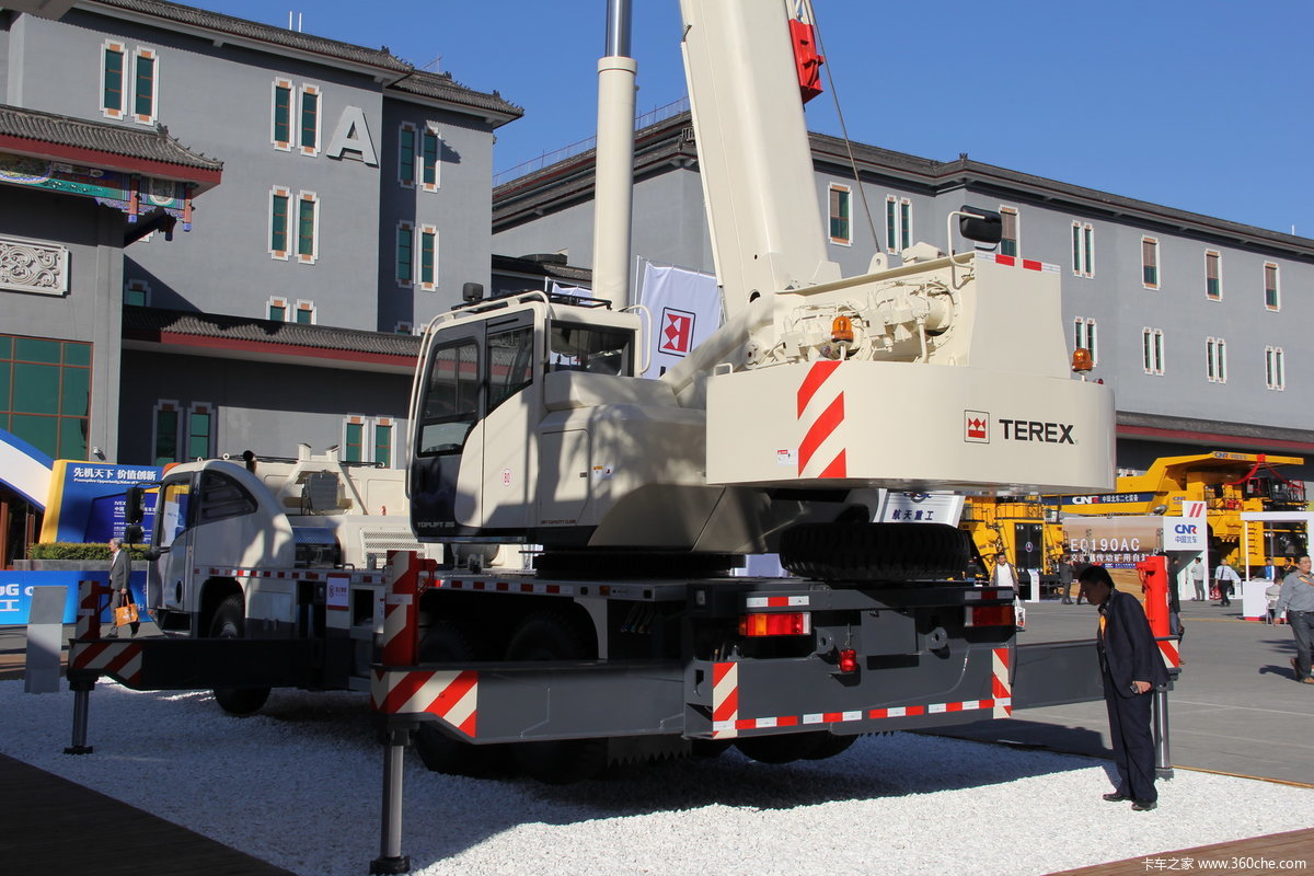 特雷克斯 特力系列汽车起重机