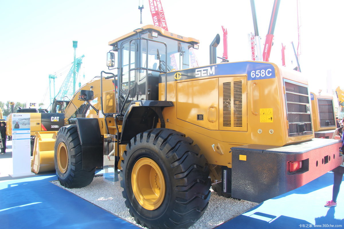 山工机械sem658c装载机
