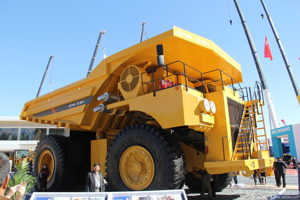 【图】柳工 sge240 240吨级电动轮式矿用自卸车_卡车之家