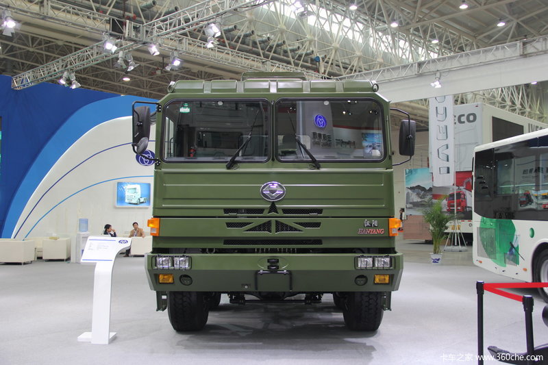 汉阳8x8军车底盘