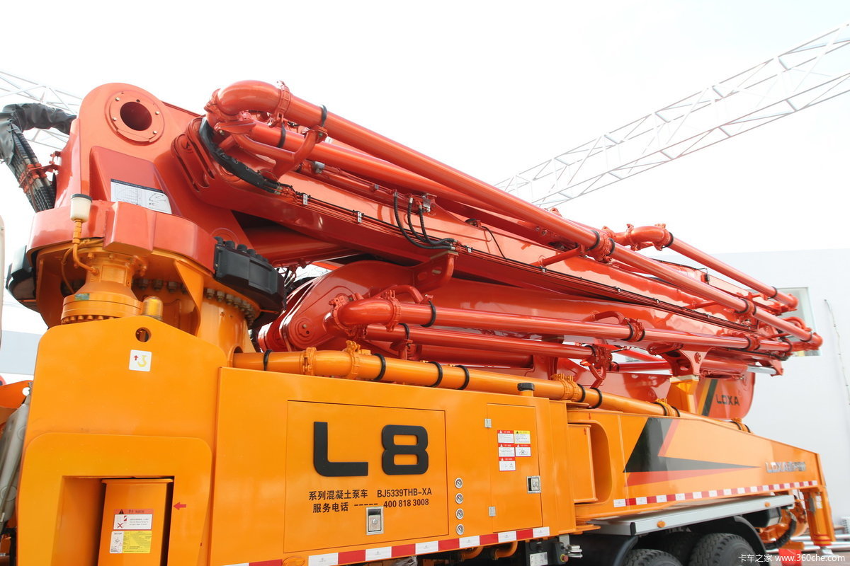 福田雷萨 47米 lng泵车