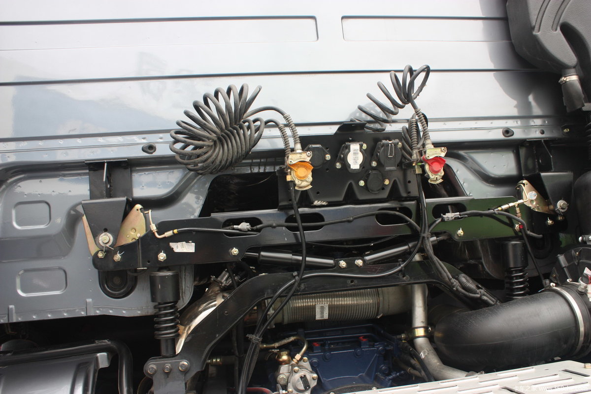 北奔重卡v3ht牵引车